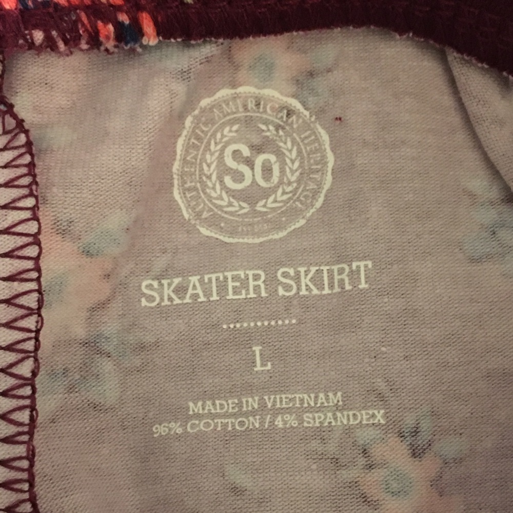 Purple floral skater skirt NEVER WORN size Large - Picture 2 of 3